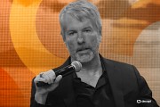 卖了32个比特币，Strategy的股价就崩了